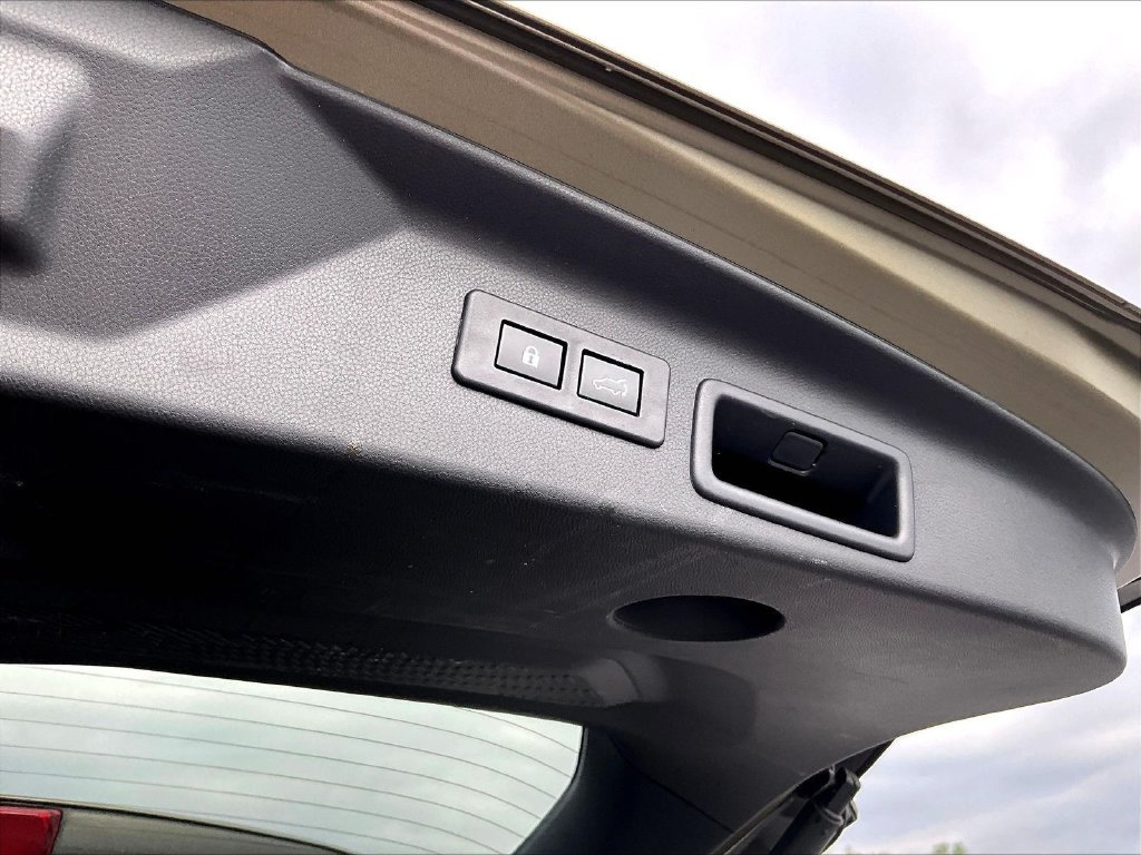Used 2025 Brown Subaru Touring image 20
