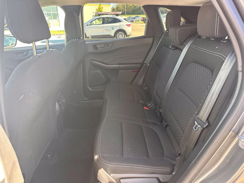 Used 2023 Gray Ford Active image 6