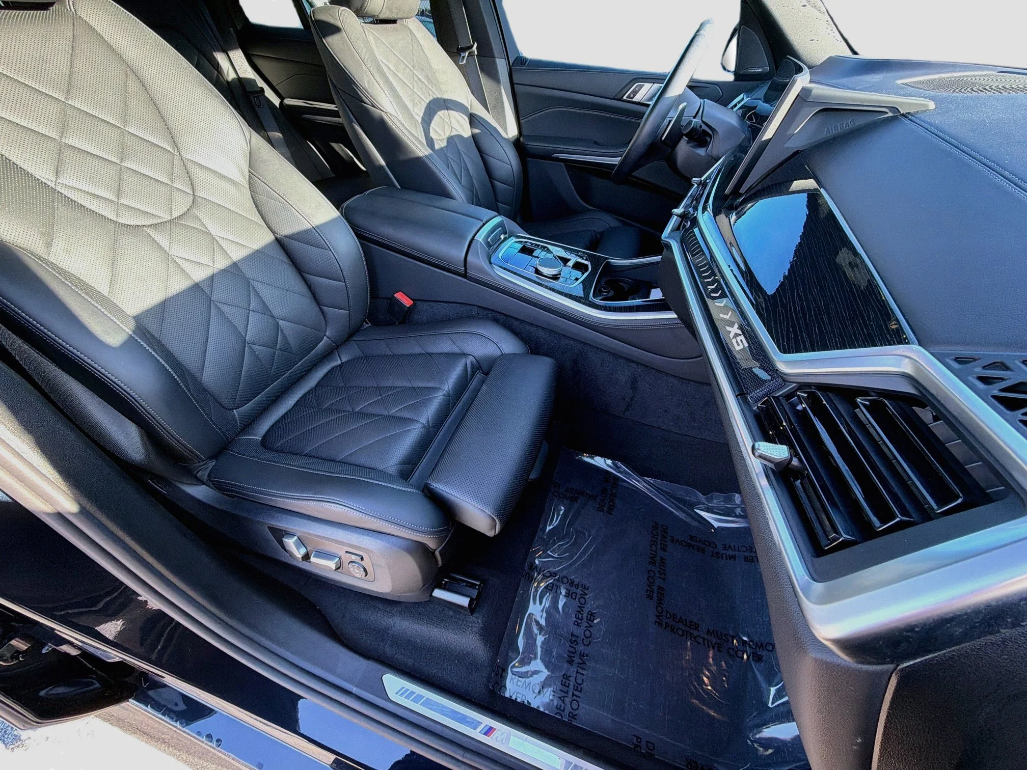 Used 2024 Carbon Black Metallic BMW xDrive40i image 15