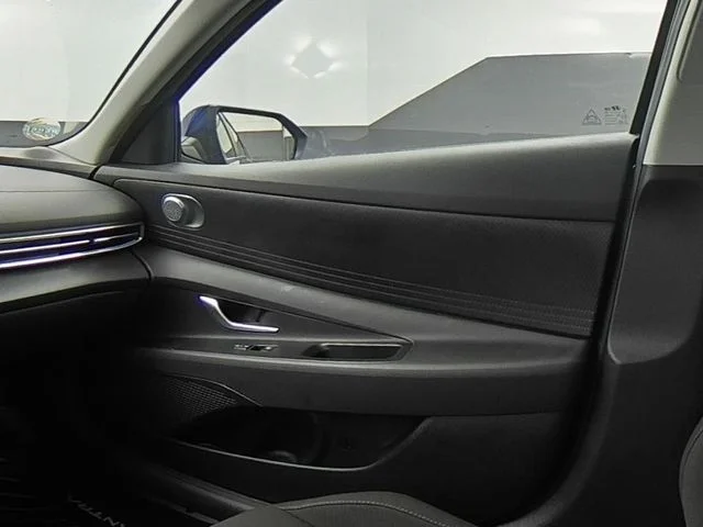 Used 2024 Blue Hyundai SEL image 40