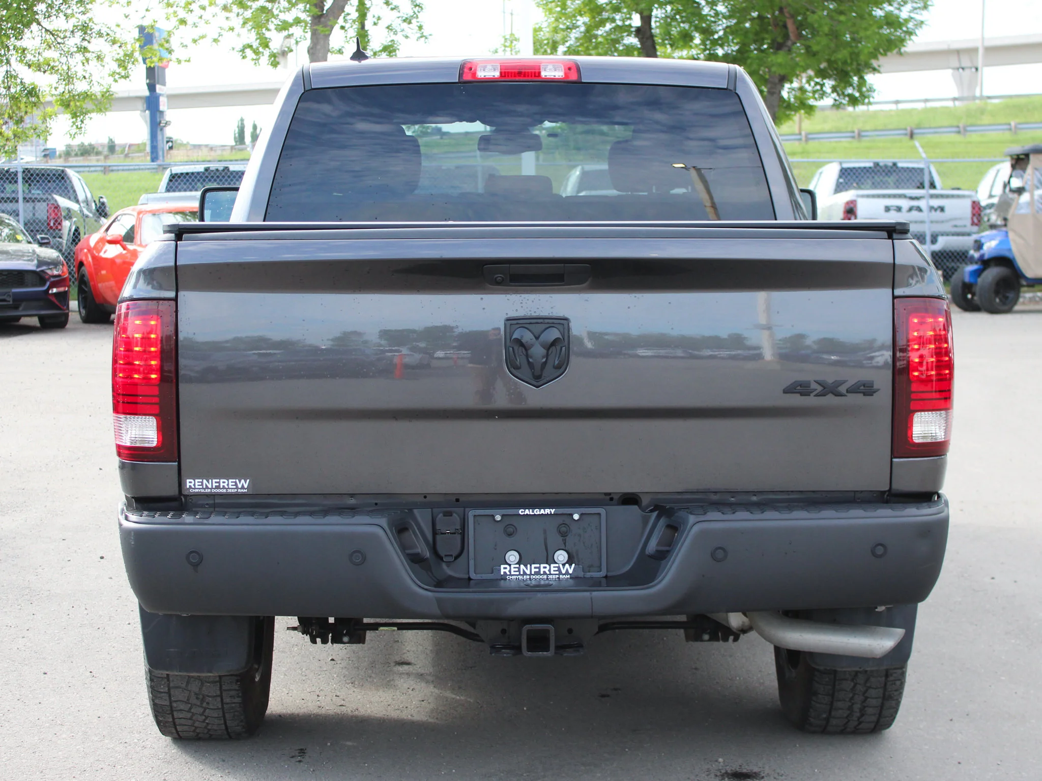 Certified Used 2023 Grey RAM Warlock | Heated Seats | Alpine | Tonneau Cover | Android Auto | Backup Camera |* image 15