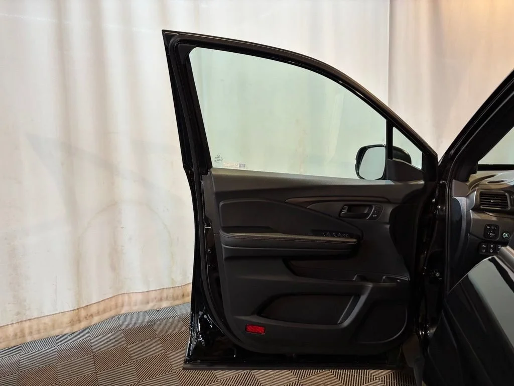 2025 Honda Ridgeline TrailSport - Photo 48