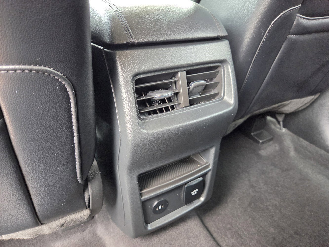 Used 2023 Silver Ford SEL image 30