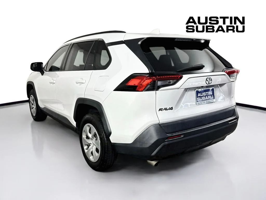 Used 2020 White Toyota LE image 5