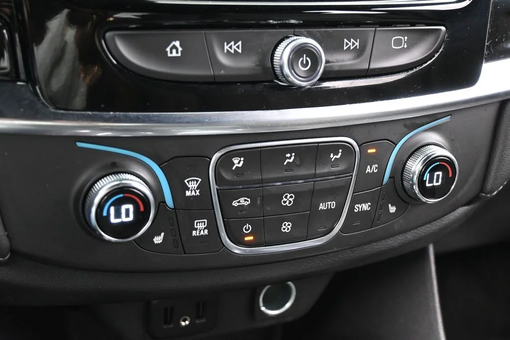 Used 2023 Mosaic Black Metallic Chevrolet LT image 20