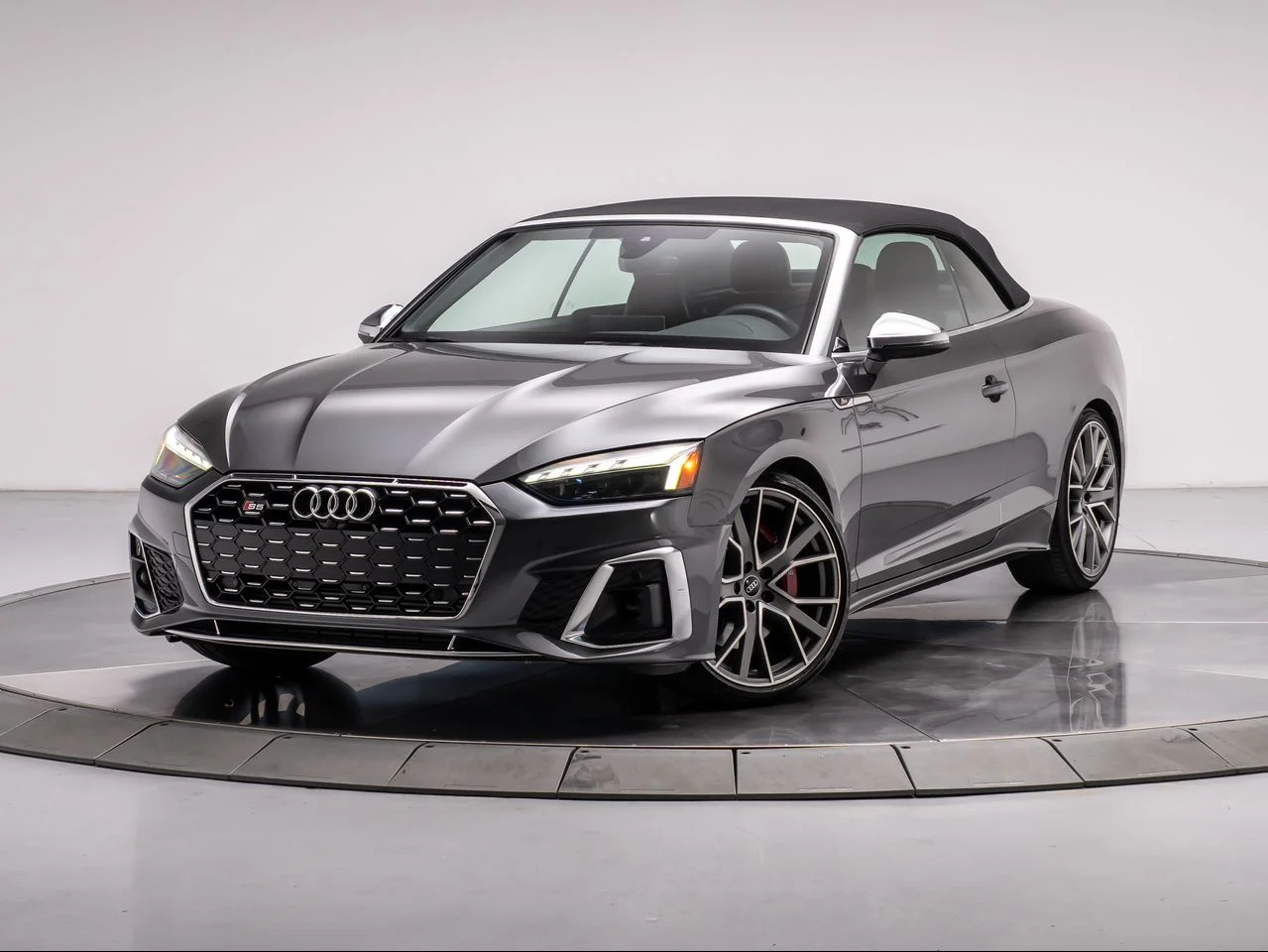 Used 2024 DAYTONA GRAY PEARL EFFECT Audi Premium Plus TFSI quattro Tiptronic image 9