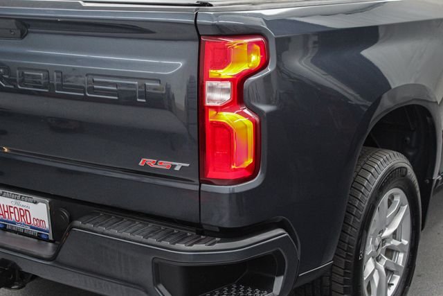 Used 2019 Shadow Gray Metallic Chevrolet RST image 9