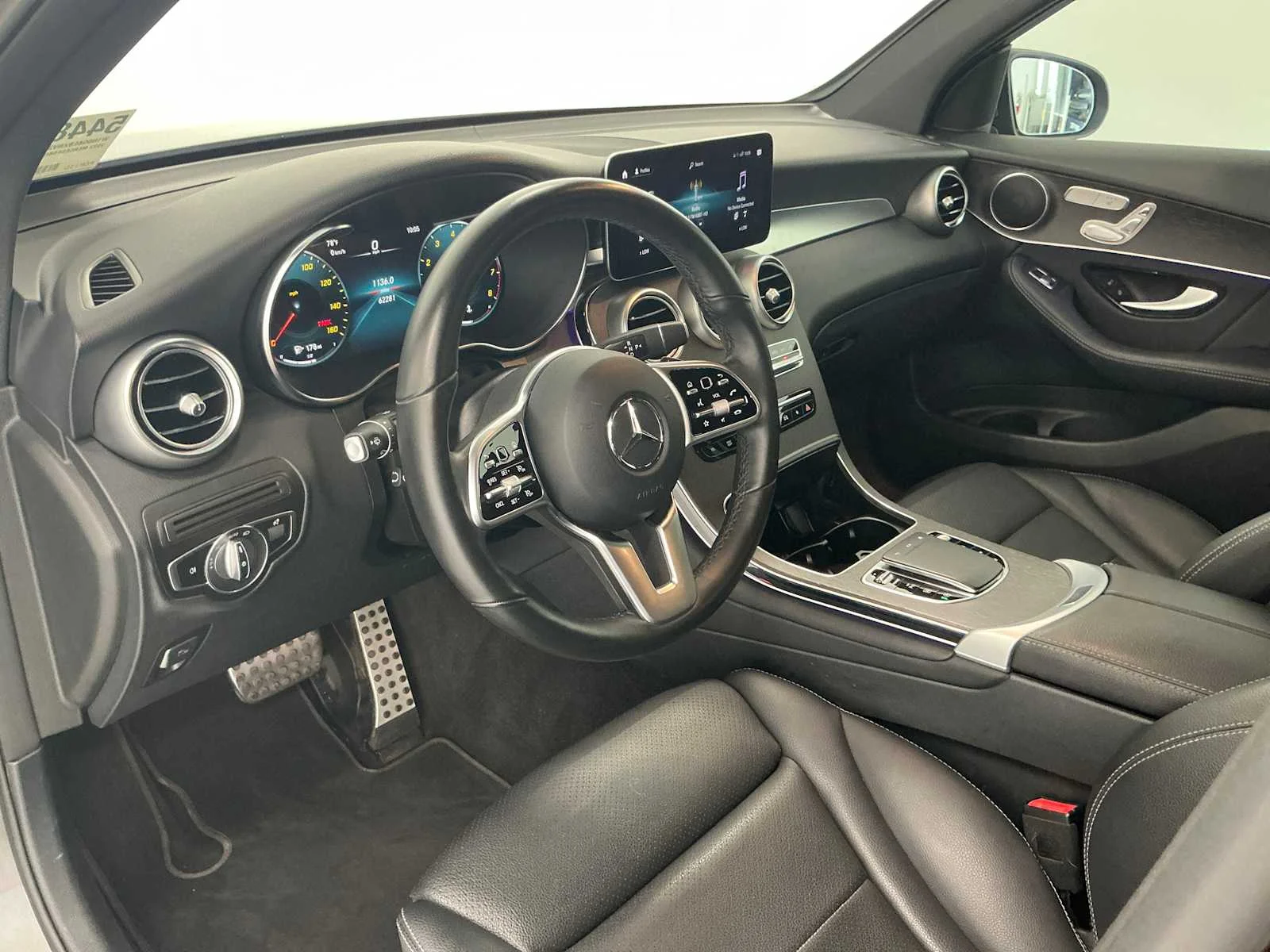 Certified Used 2022 Graphite Grey Metallic Mercedes-Benz GLC 300 image 14