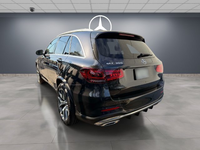 Certified Used 2022 Gray Mercedes-Benz GLC 300 image 4