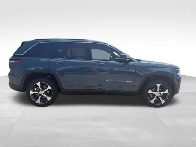 New 2026 Steel Blue Exterior Paint Jeep Limited image 9