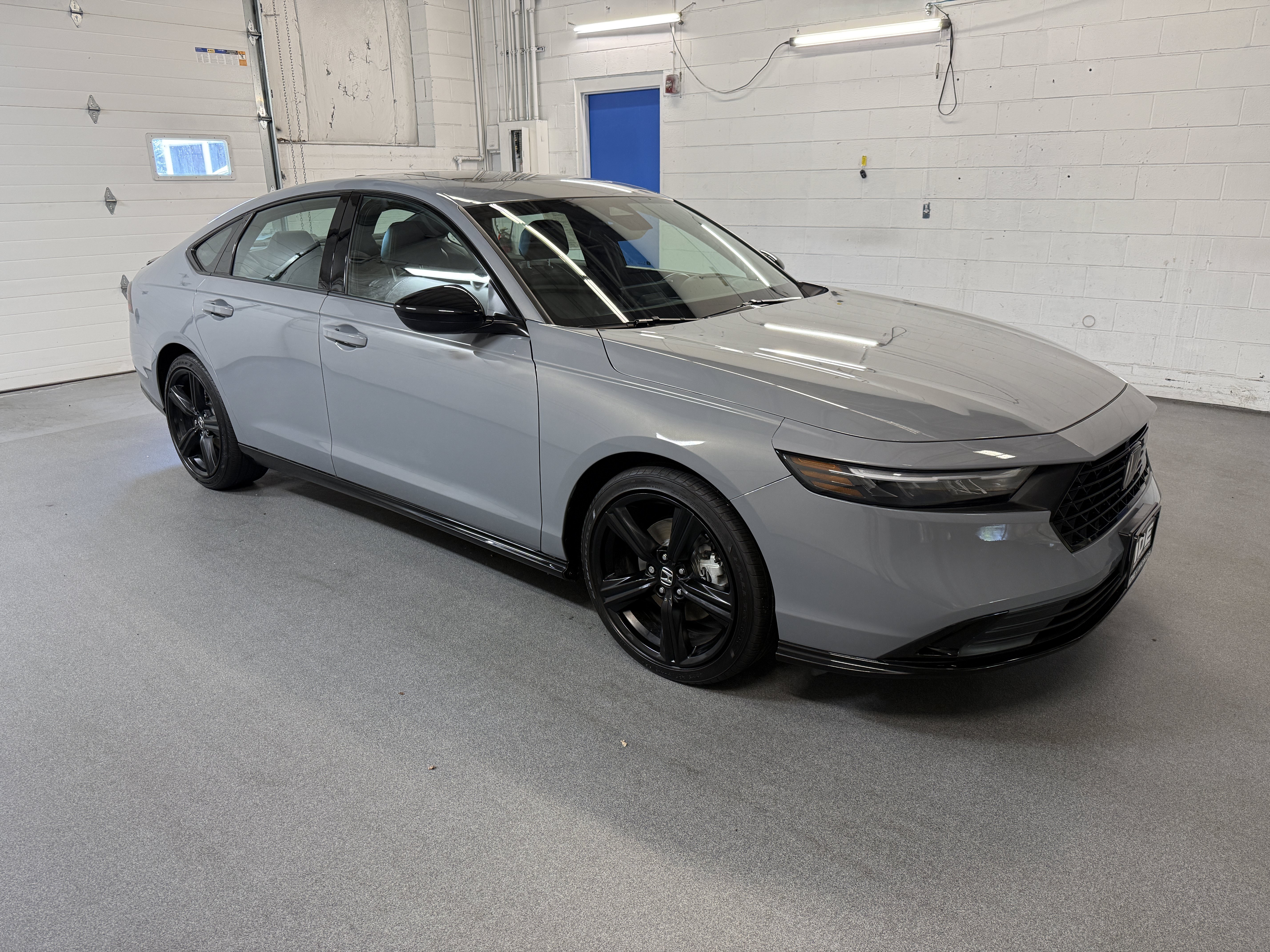 Certified Used 2025 Urban Gray Pearl Honda Sport-L image 11