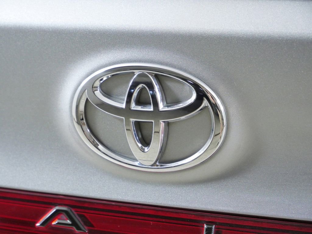Used 2022 Silver Toyota Touring image 12