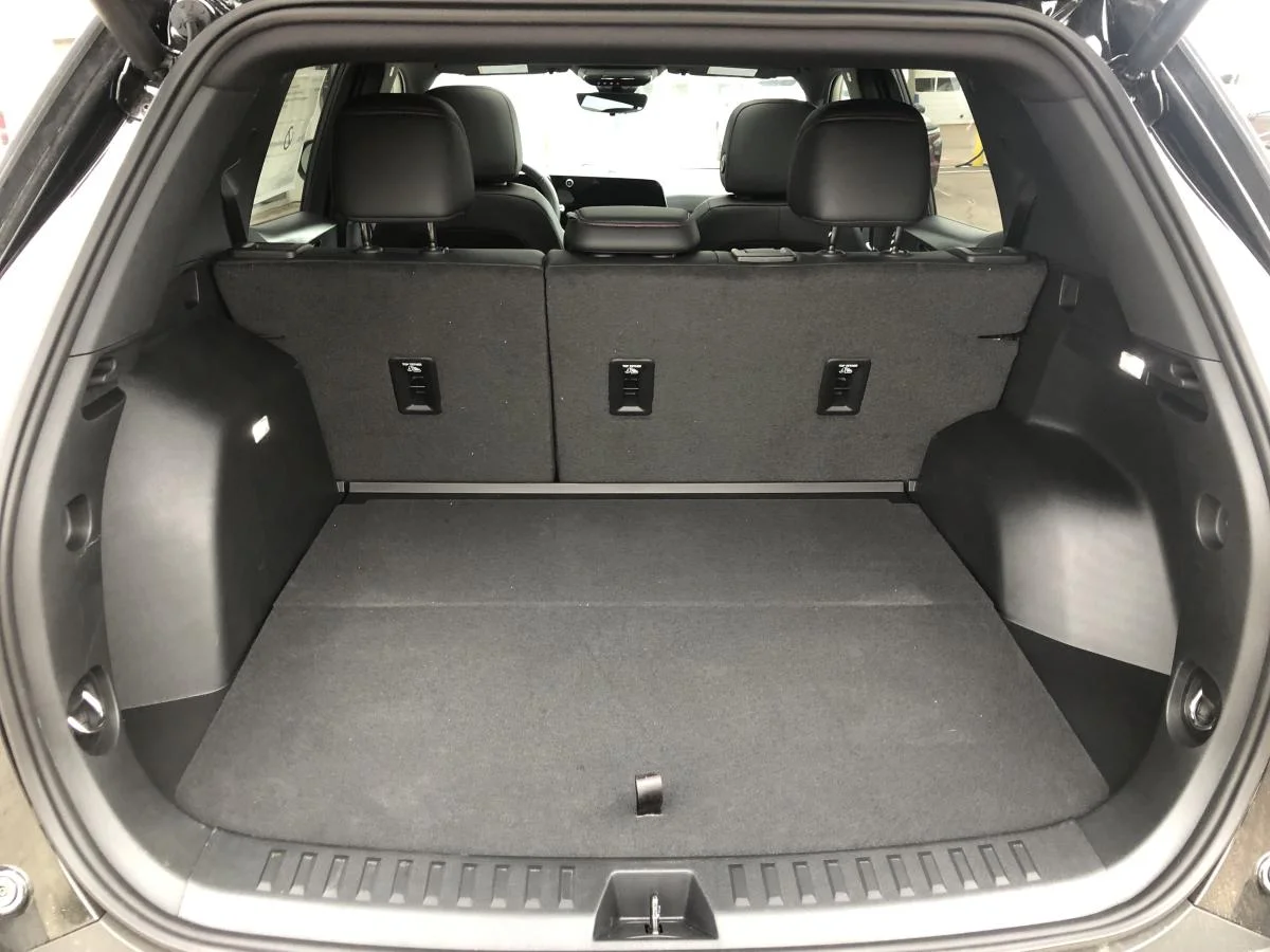 New 2026 Black Chevrolet Awd 4dr Rs image 8