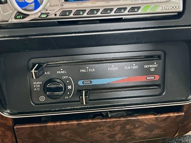 Used 1989 Red Ford  image 17