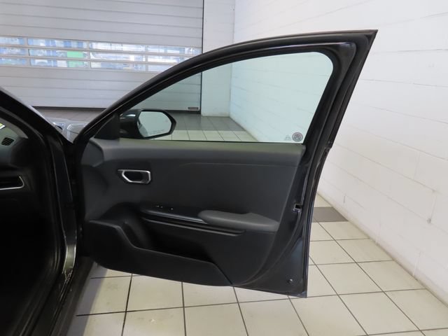 2025 Kia K4 LXS - Photo 26