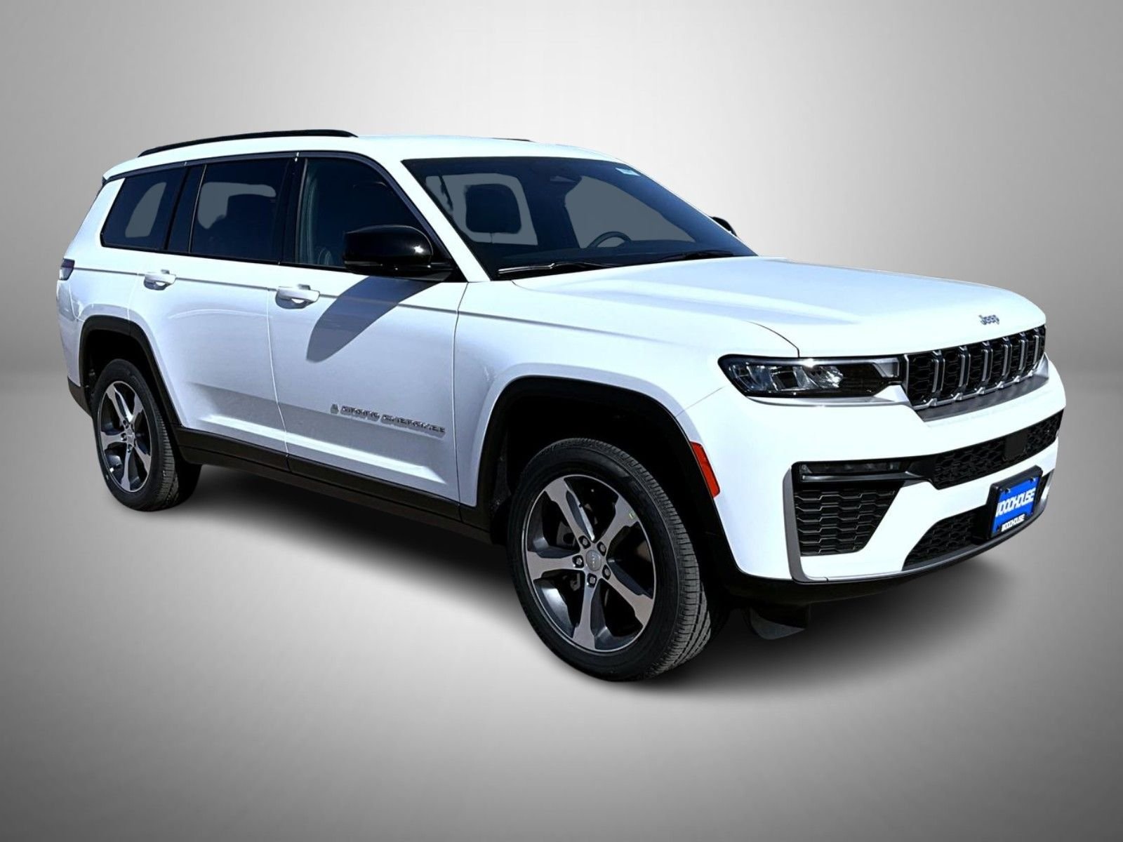 New 2026 Bright White Clear-Coat Exterior Paint Jeep Limited image 3