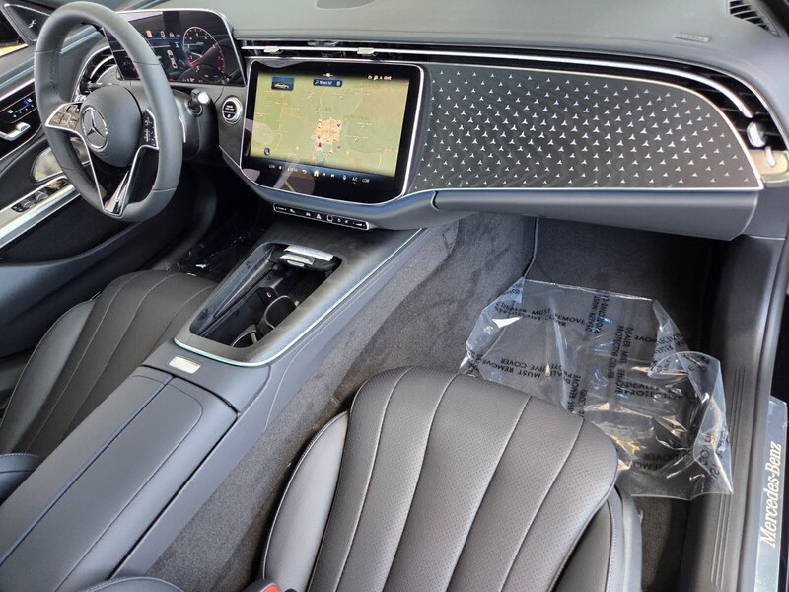 New 2027 Black Mercedes-Benz E 450 4MATIC® Sedan image 17