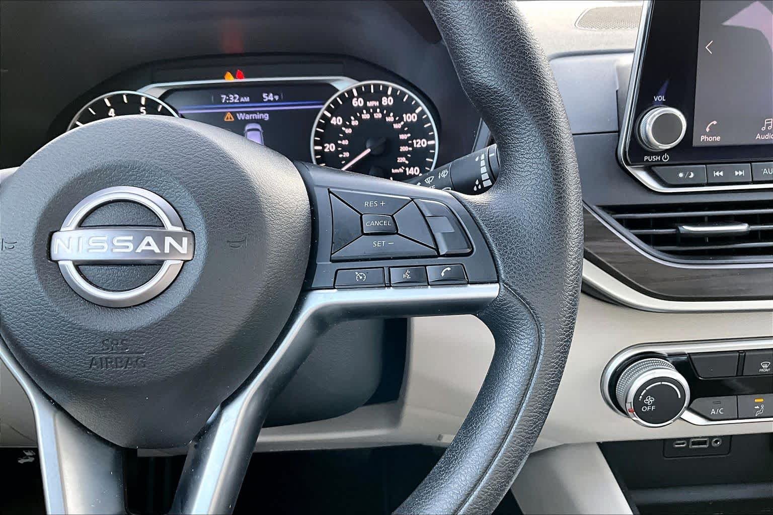 Used 2025 Bluestone Pearl Nissan SV image 20