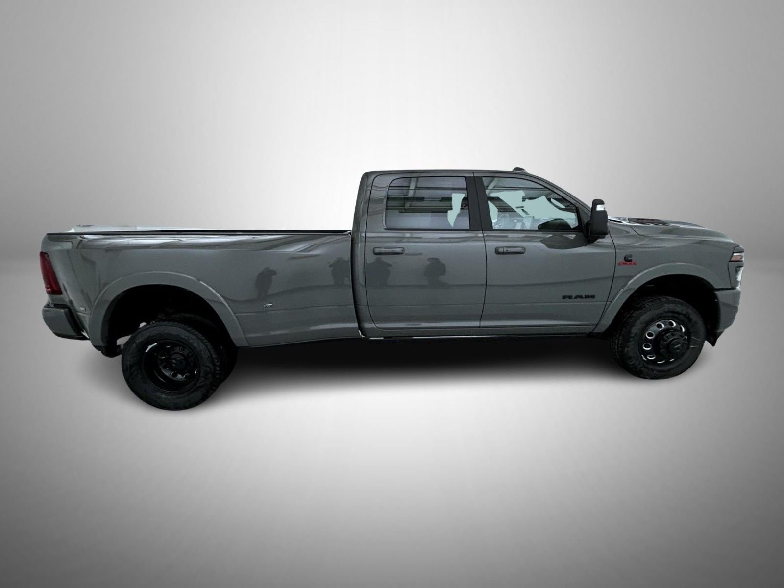 New 2026 Ceramic Gray Clear-Coat Exterior Paint RAM Limited image 4