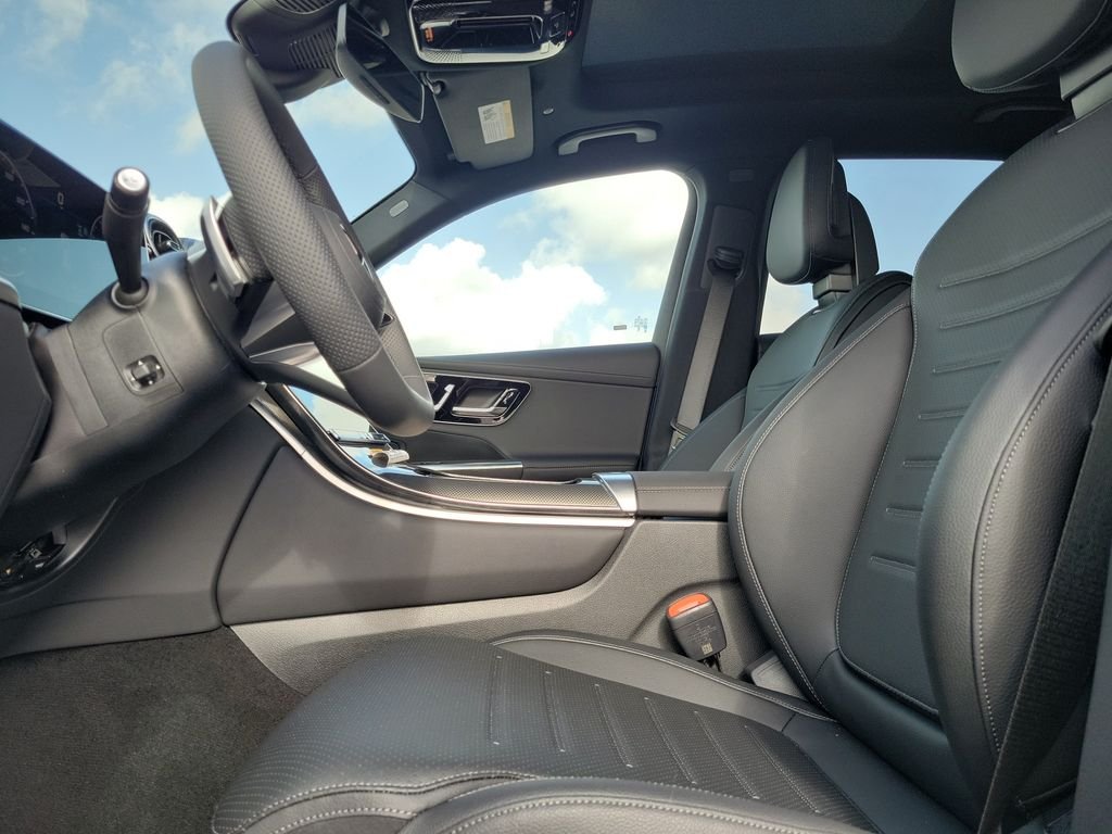 New 2026 Black Mercedes-Benz GLC 300 image 21