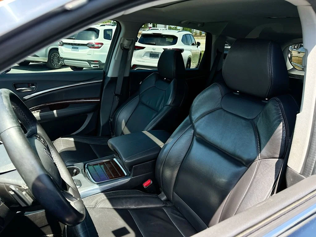 Used 2020  Acura 3.5L image 9