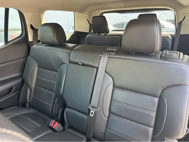 2023 GMC Acadia Denali - Photo 17