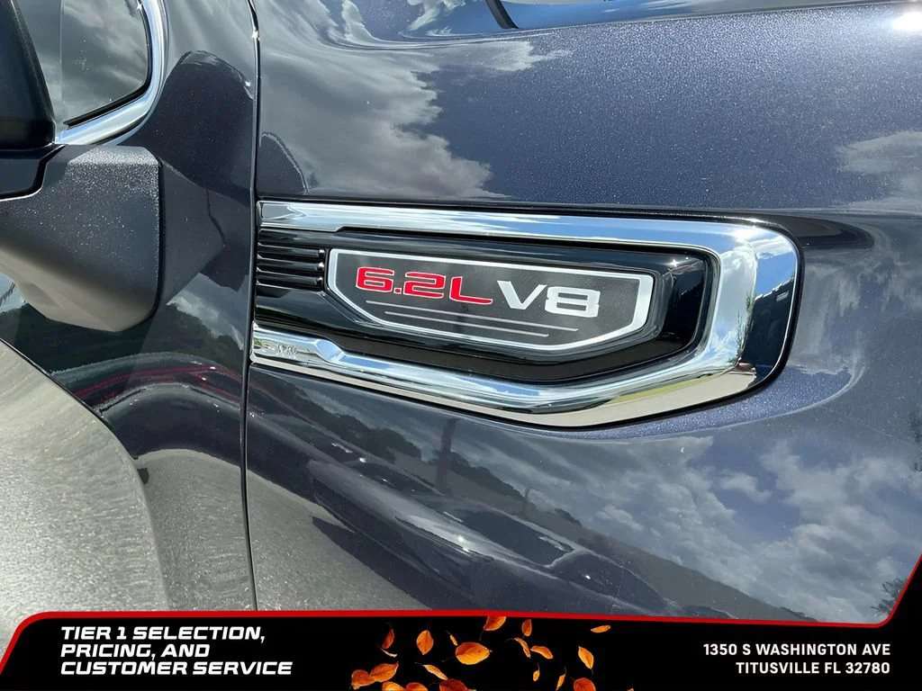 Used 2025 Titanium Rush Metallic GMC SLT image 39