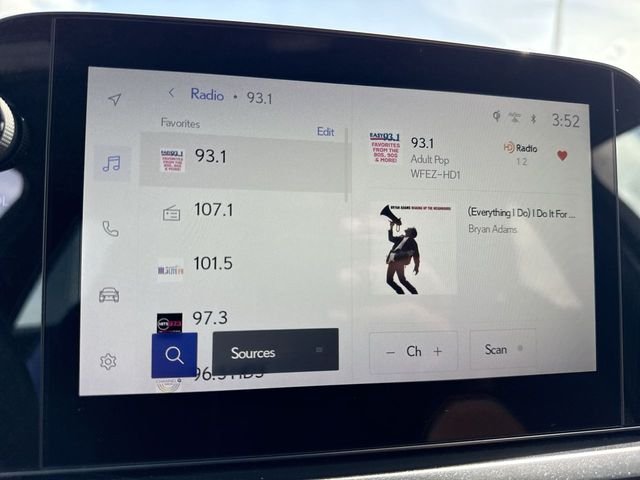 Certified Used 2025  Lexus 300h Premium image 16