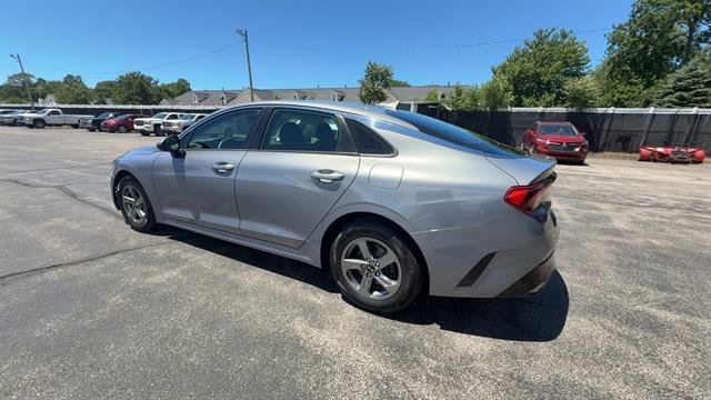 Used 2021 Gravity Gray Kia LXS image 6