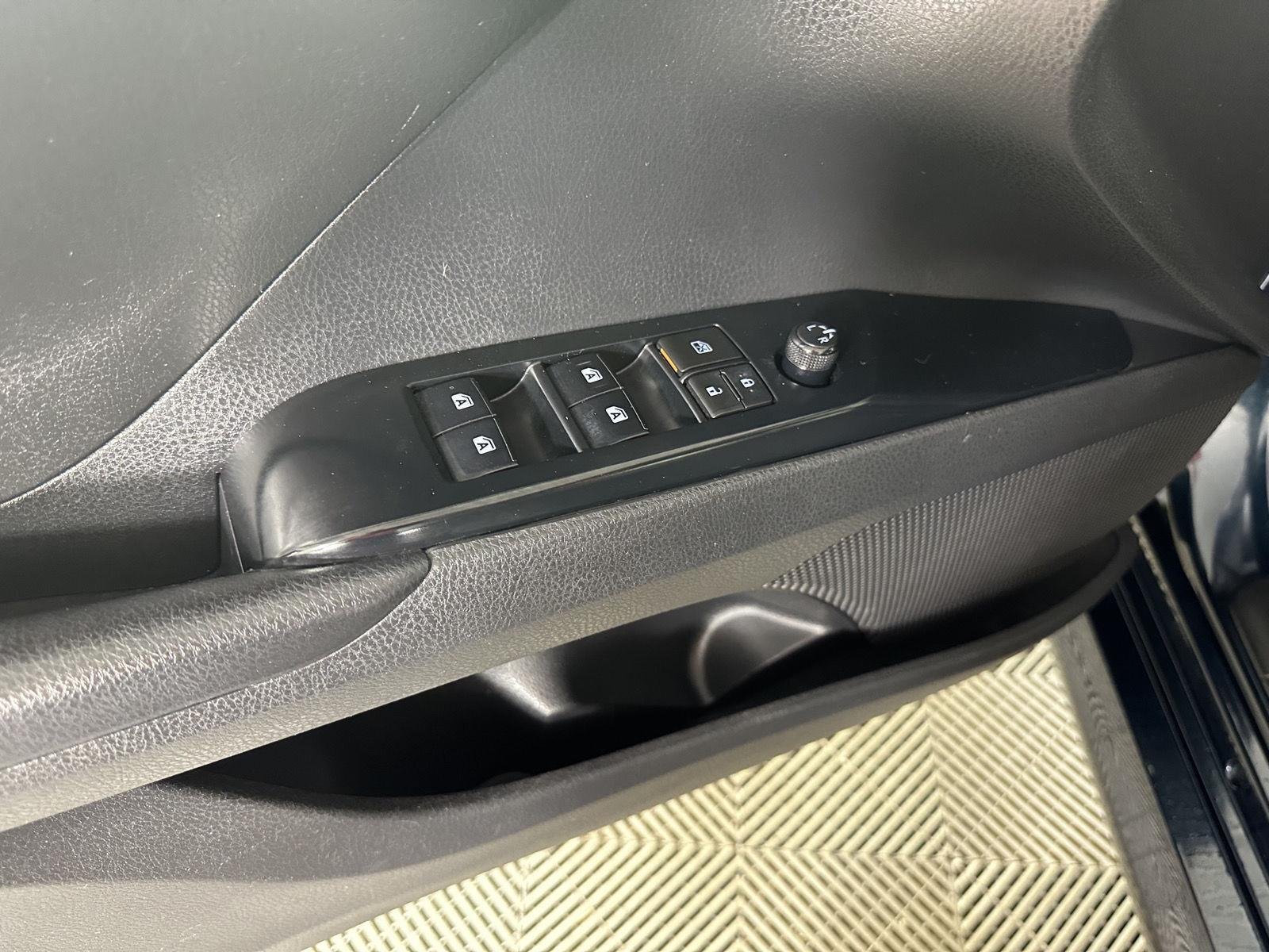 Used 2019 Galactic Aqua Mica Toyota LE image 19