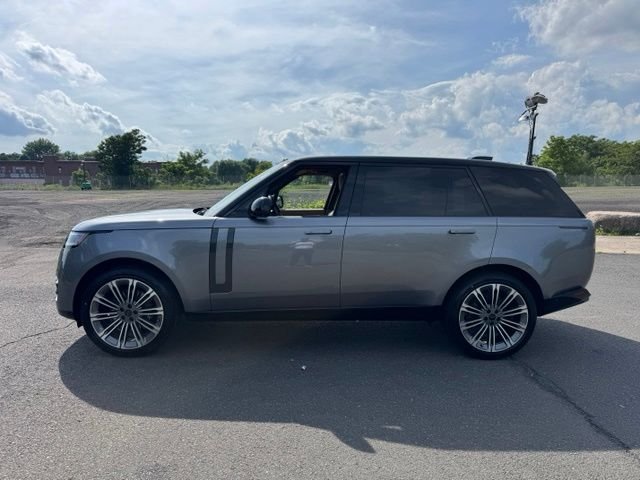 New 2026 Eiger Grey Land Rover SE LWB 7-SEAT image 2