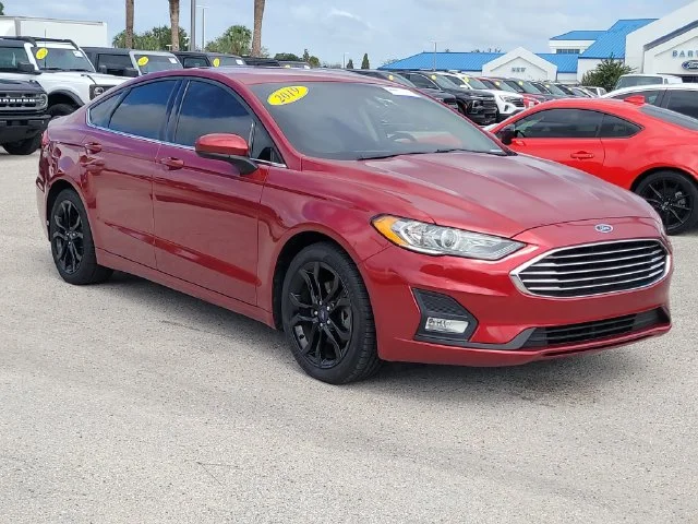 Certified Used 2019 Red Ford SE image 3