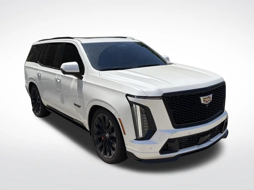 Used 2025 White Cadillac V-Series image 3