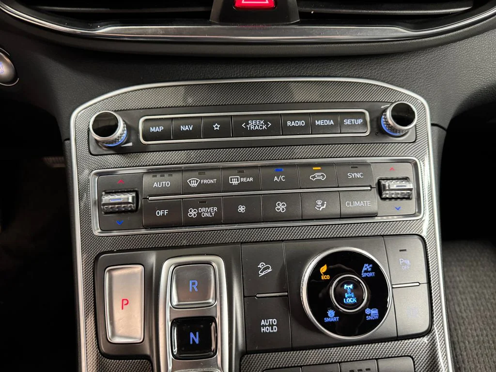 Used 2023 Black Hyundai Blue image 22
