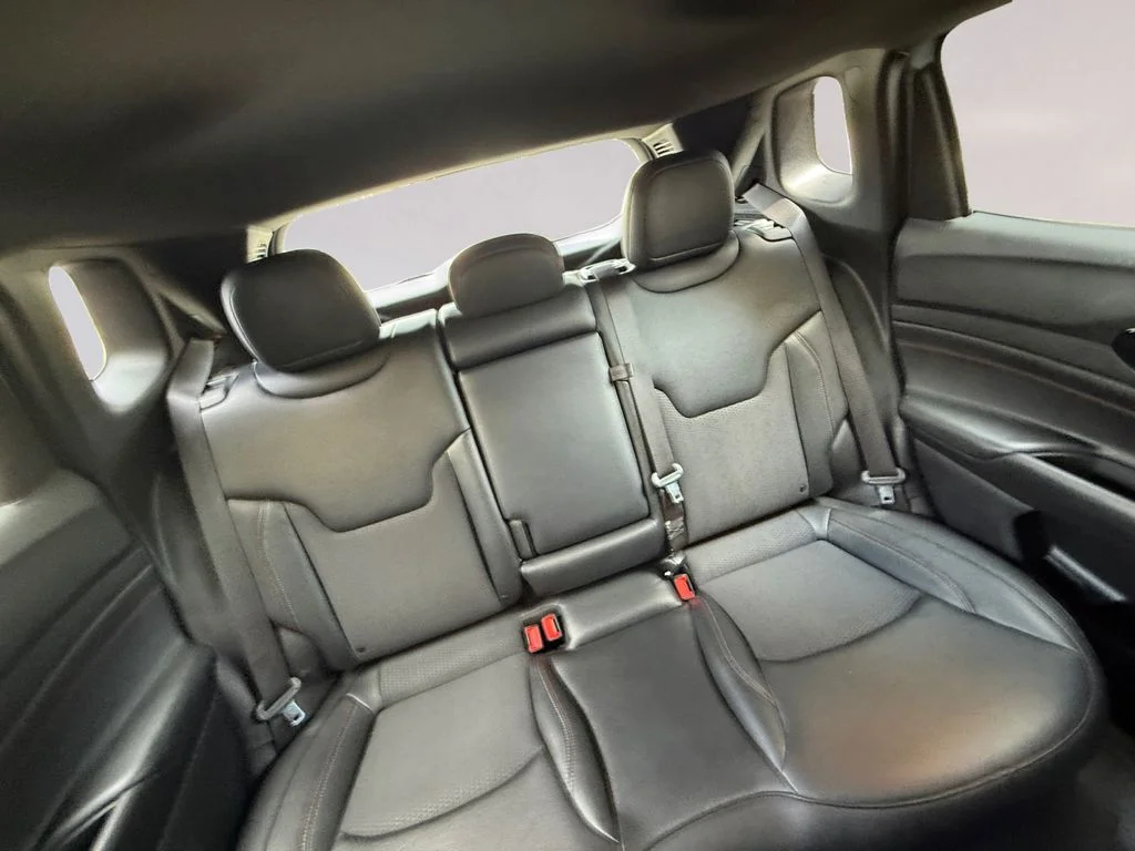 2025 Jeep Compass Trailhawk - Photo 18