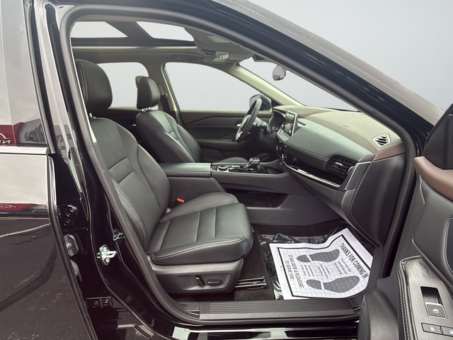 Used 2023 Black Nissan SL image 26
