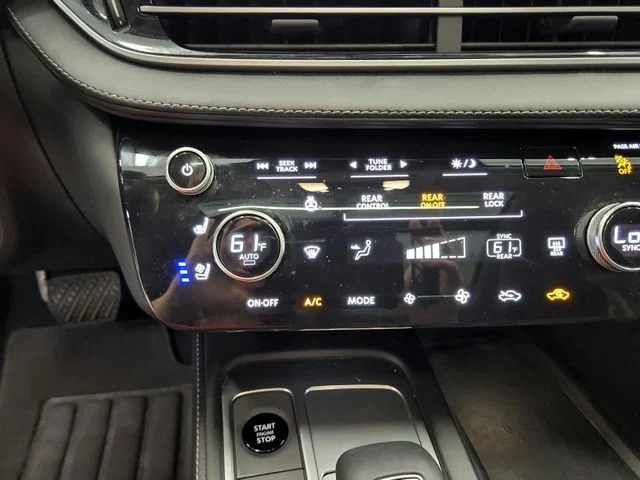Used 2026 White INFINITI LUXE image 35
