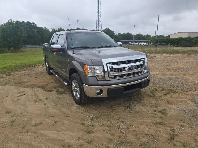 Used 2013 Gray Ford XLT image 12