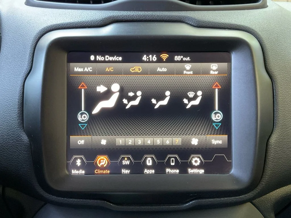 Used 2023 White Jeep Trailhawk image 23