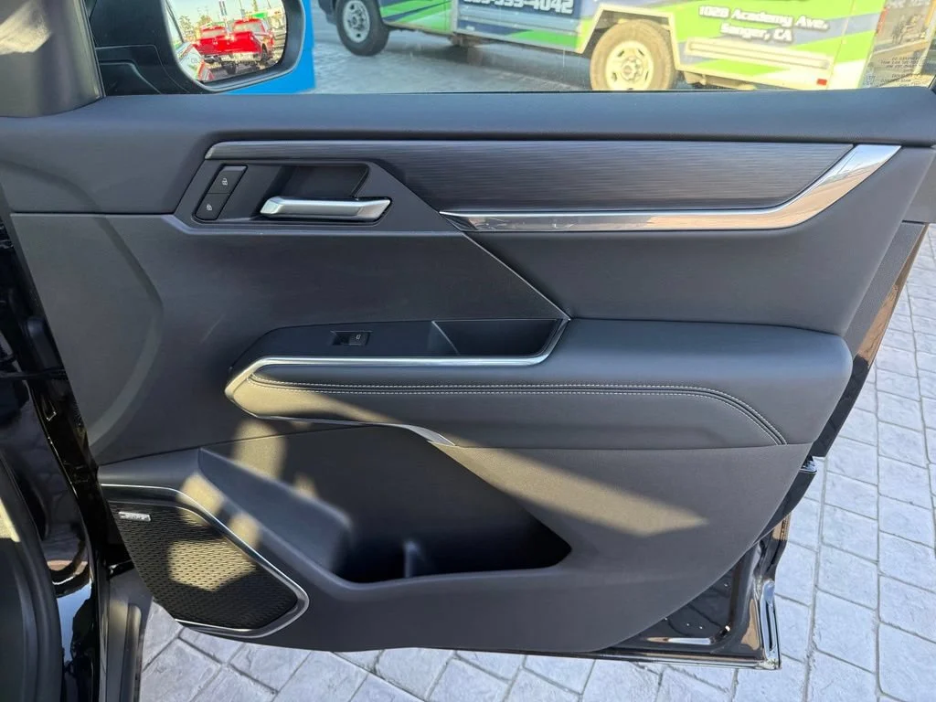 New 2026 Ebony Twilight Metallic GMC Elevation image 18