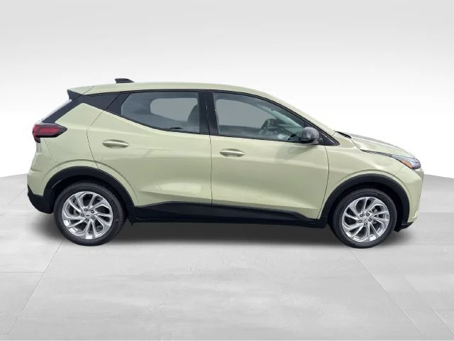 New 2027 Relic Green Metallic Chevrolet LT image 6