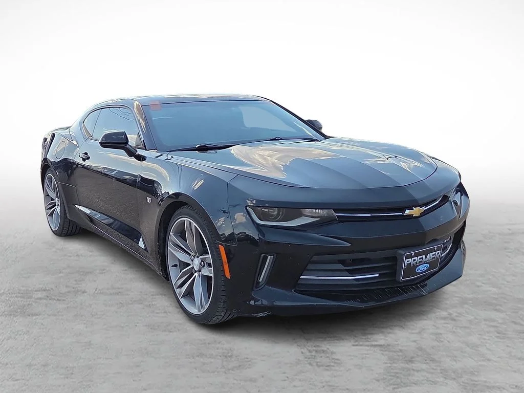 Used 2018 Black Chevrolet 1LT image 1