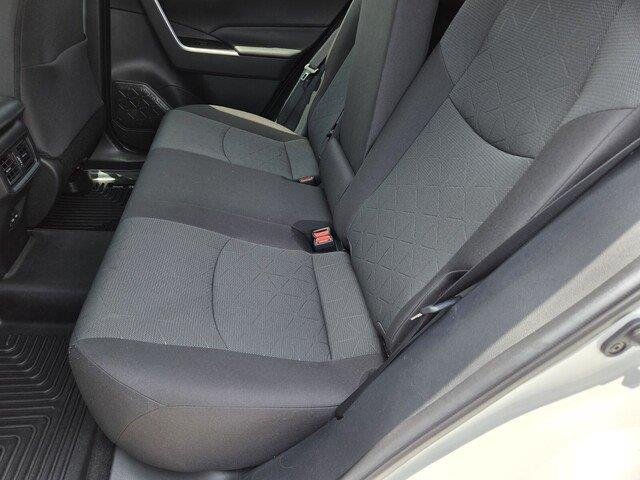 Used 2022 White Toyota XLE image 24