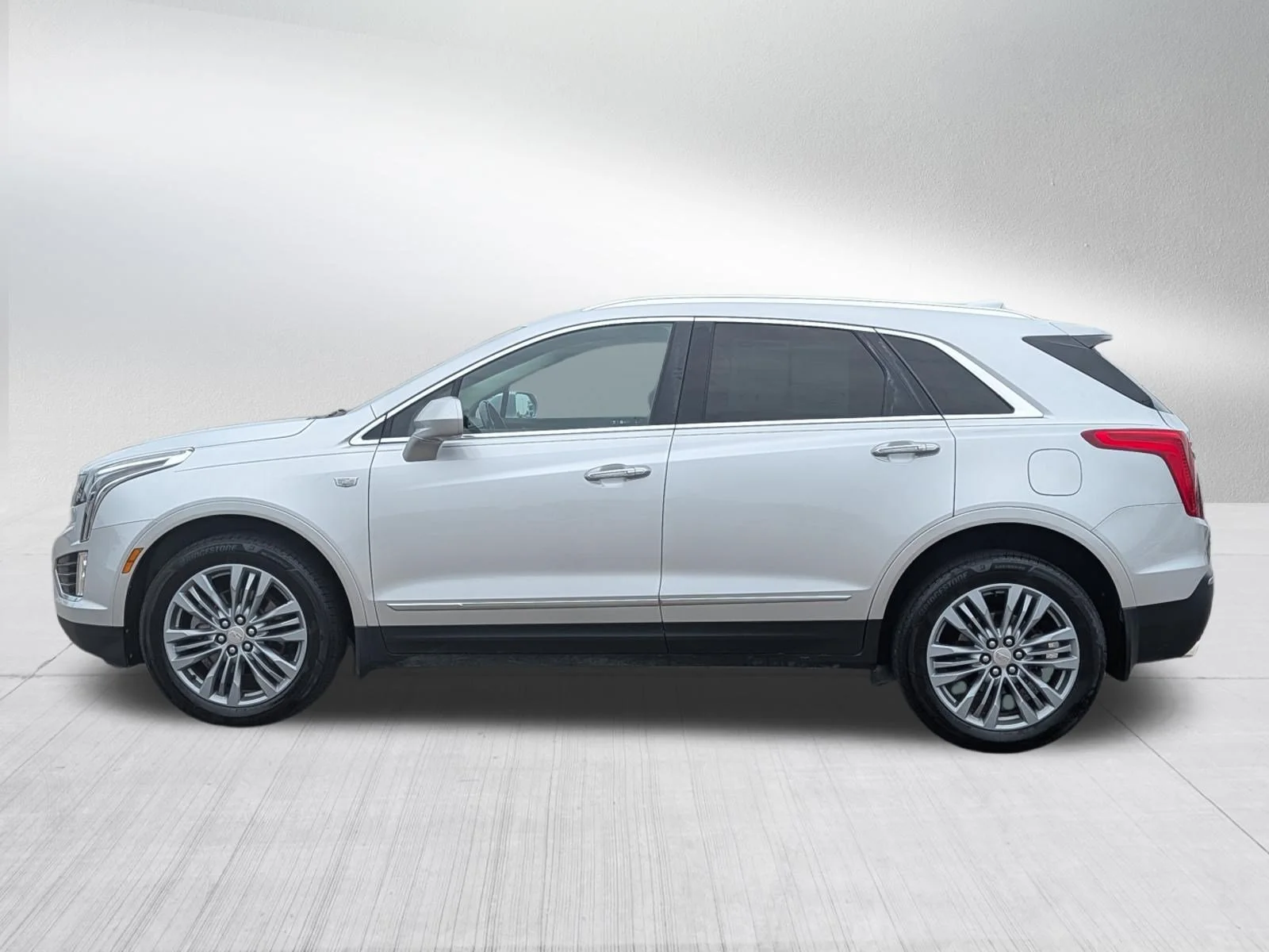 Used 2017 Radiant Silver Metallic Cadillac Premium Luxury AWD image 4