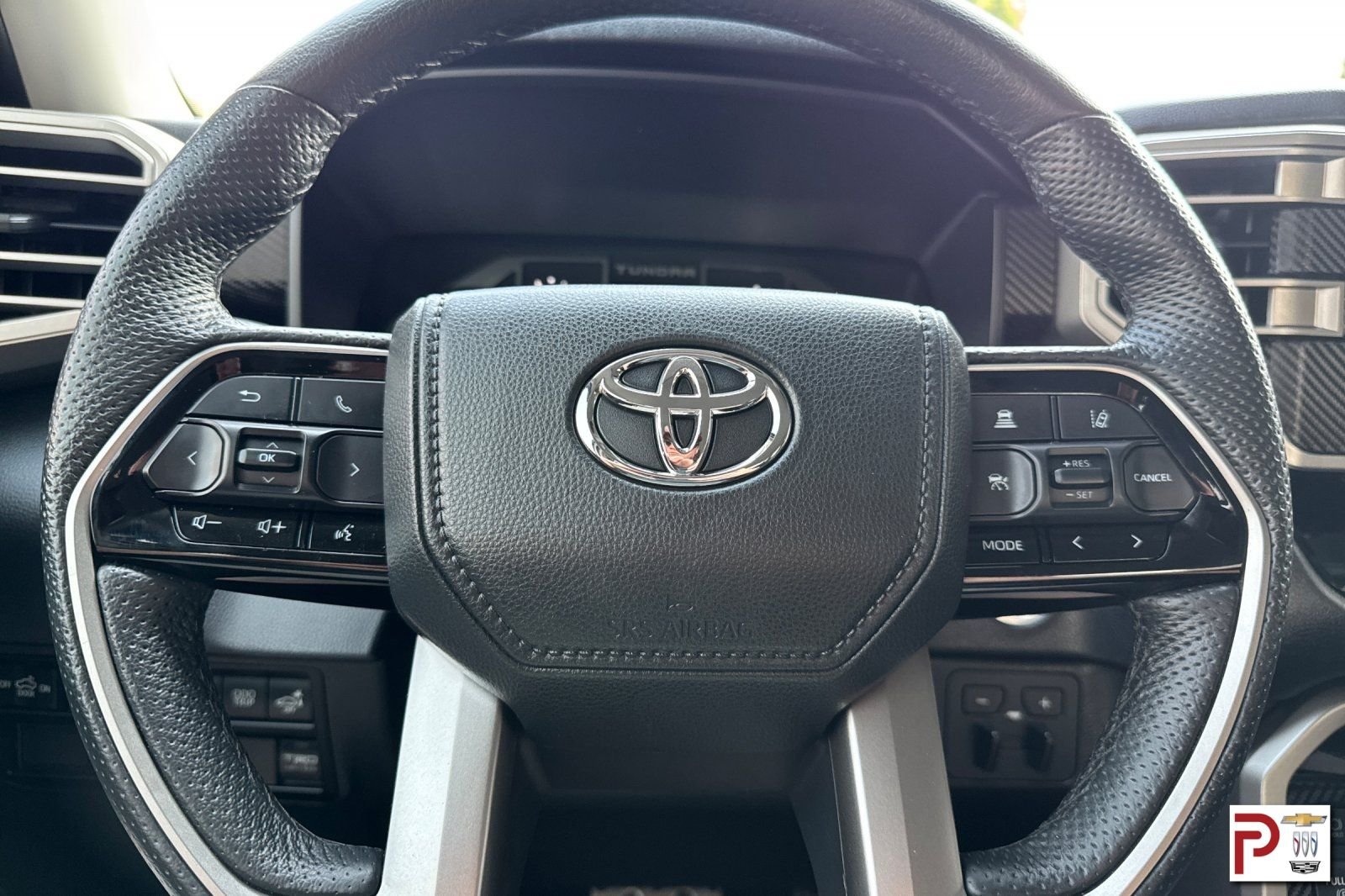 Used 2022 White Toyota SR5 image 26