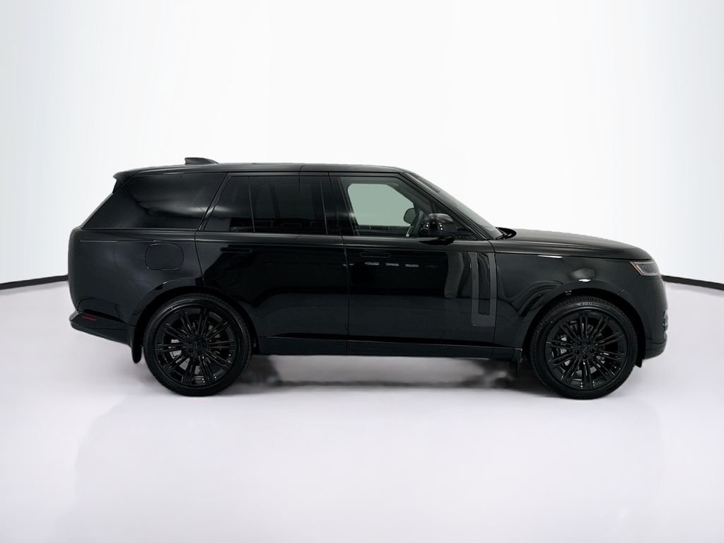New 2026 Santorini Black LAND ROVER SE image 4