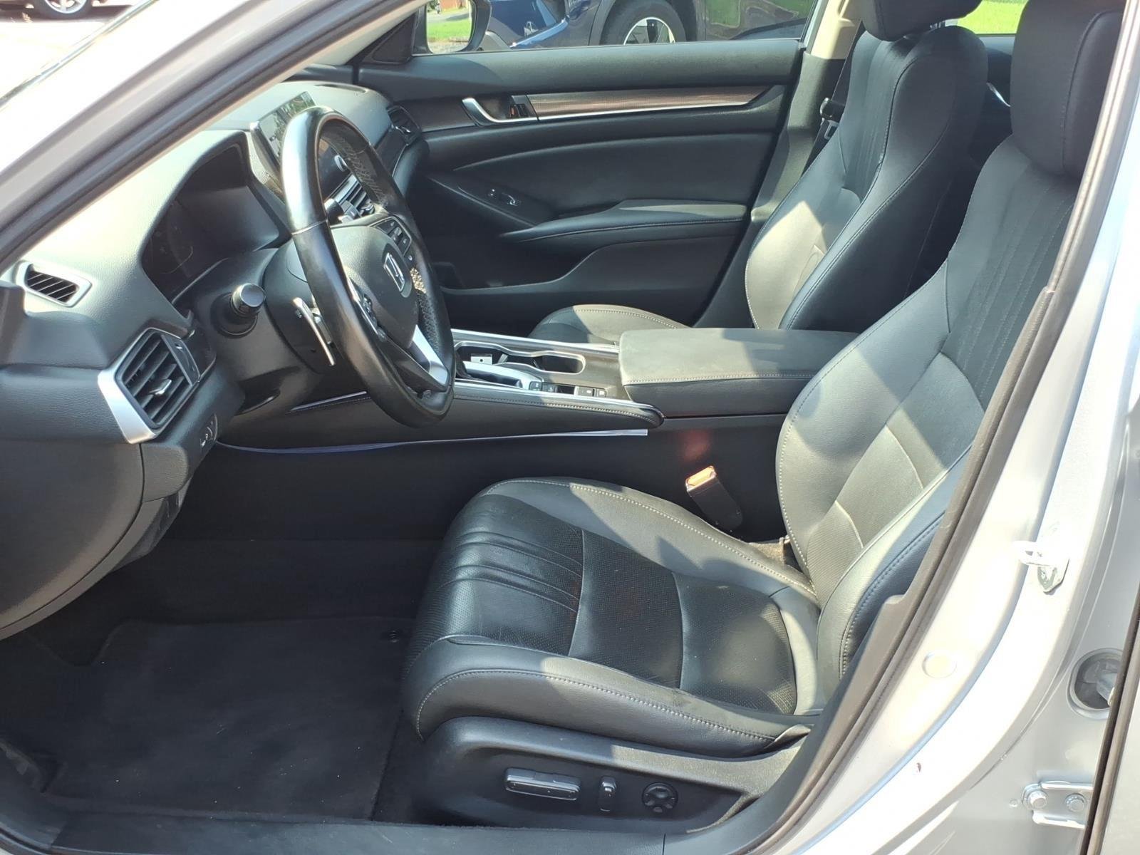 Used 2021 Lunar Silver Metallic Honda Sport SE image 5