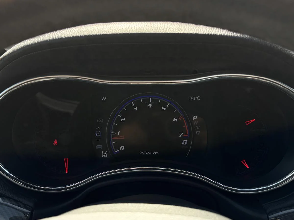 Used 2019 Grey Jeep SRT image 18