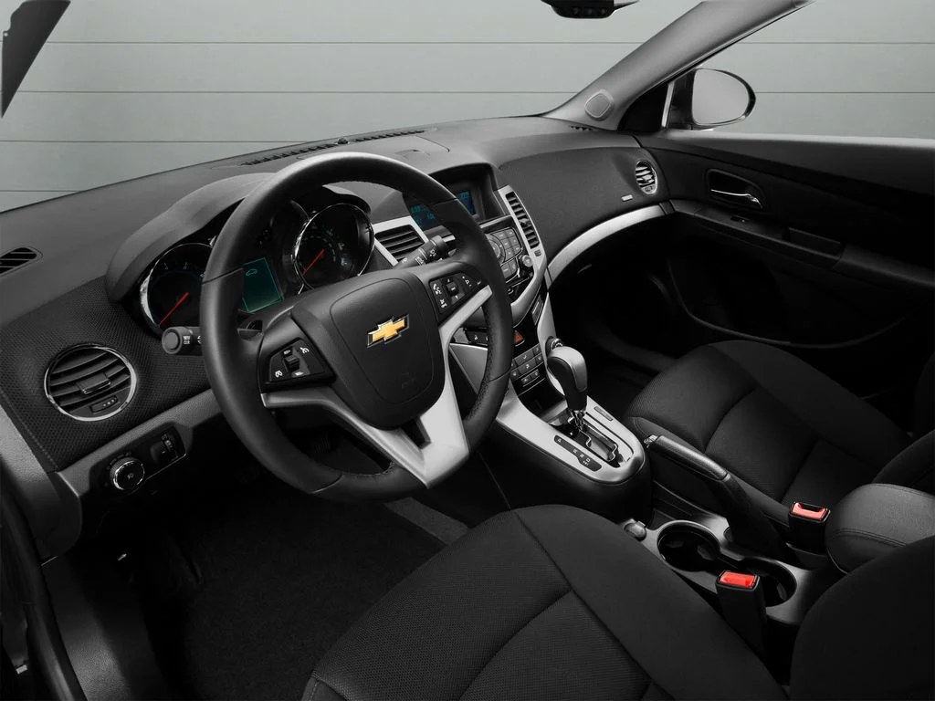 Used 2014 Gray Chevrolet 1LT image 40