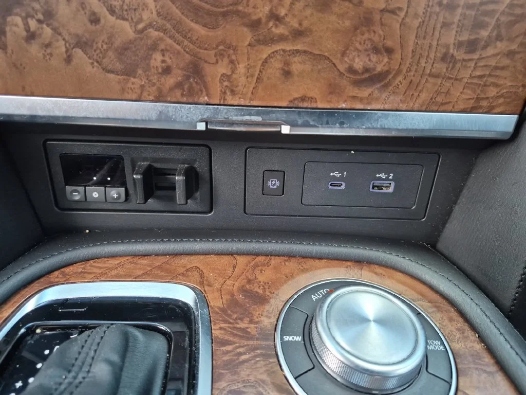 Used 2024 Blue Nissan SL image 17